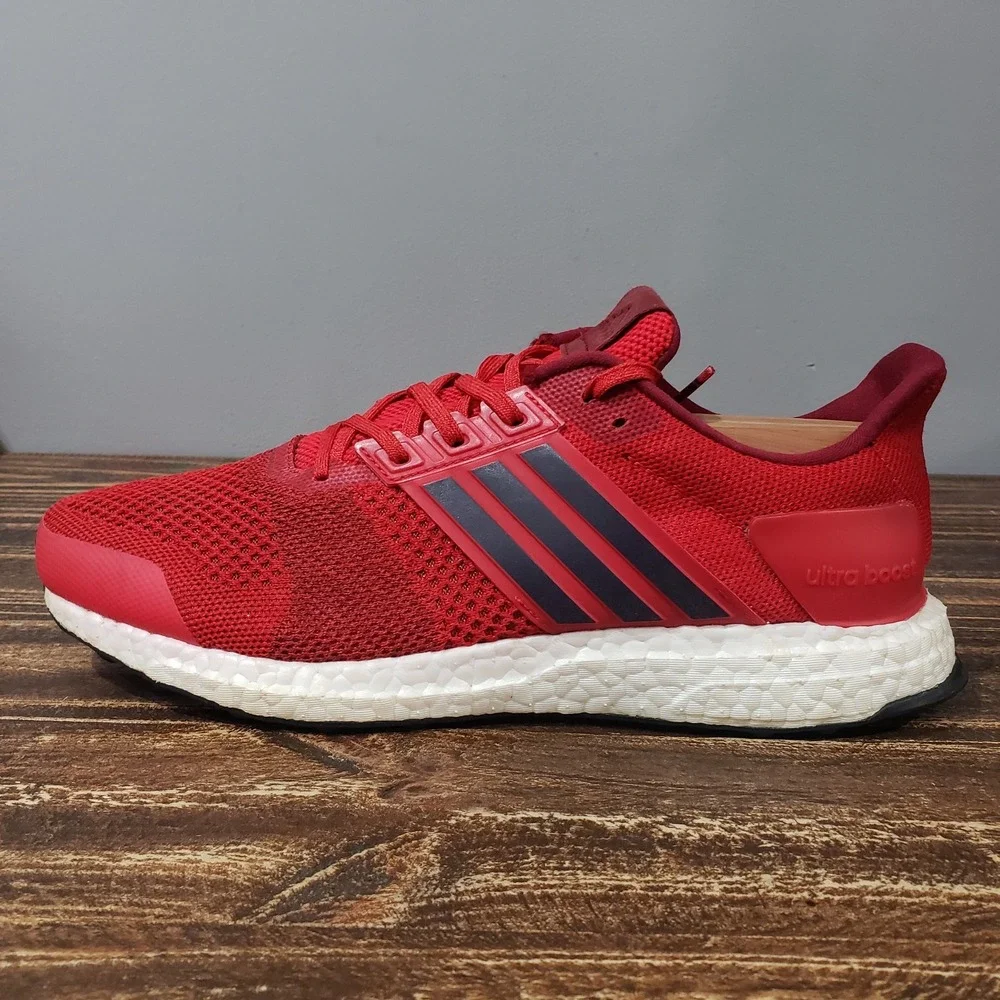 Adidas Running Shoes Mens 9.5 UltraBoost Red Good BB3930 Athletic Sneakers